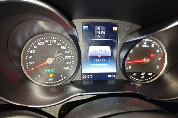 Used Mercedes-Benz C-Class 2016 C 200 L Sport Edition Instrument Cluster
