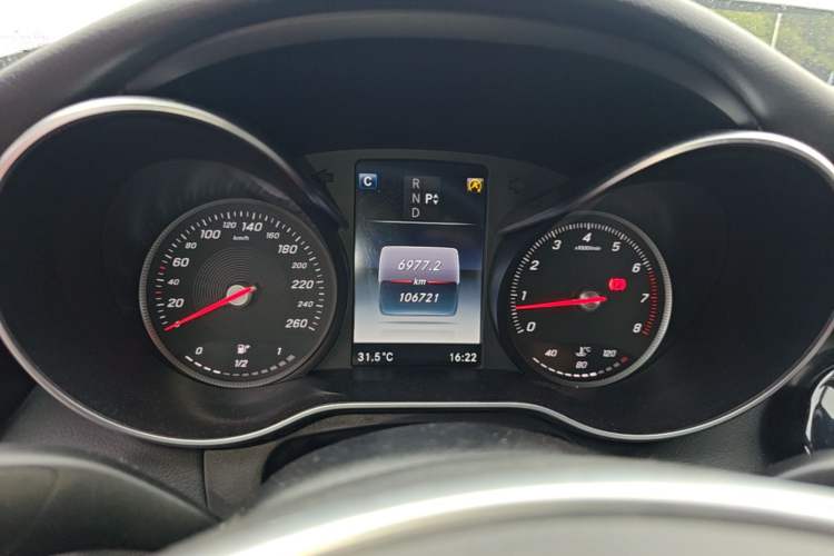 Used Mercedes-Benz C-Class 2016 C 200 Sport Edition Instrument Cluster