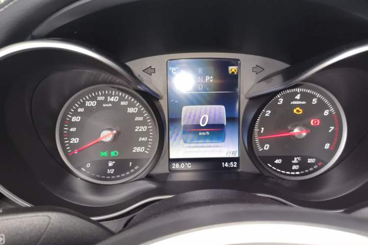 Used Mercedes-Benz C-Class 2016 C 200 L Sport Edition Instrument Cluster