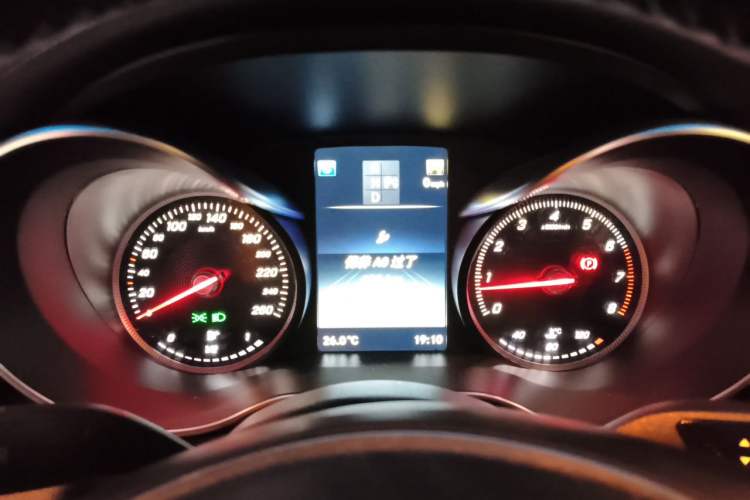Used Mercedes-Benz C-Class 2016 C 200 L Sport Edition Instrument Cluster
