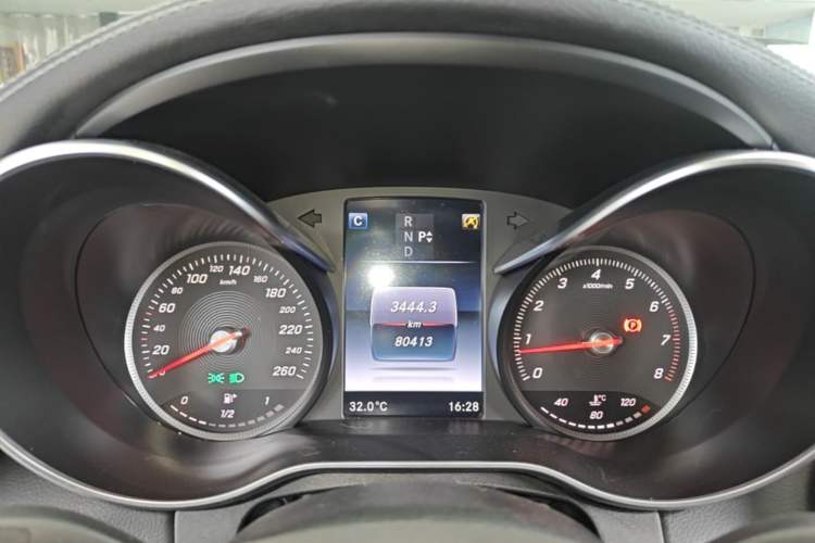 Used Mercedes-Benz C-Class 2016 C 200 L Sport Edition Instrument Cluster