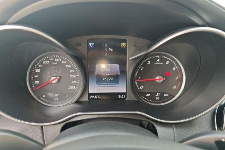Used Mercedes-Benz C-Class 2016 C 200 L Sport Edition Instrument Cluster