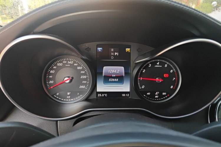 Used Mercedes-Benz C-Class 2016 C 180 L Sport Edition Instrument Cluster
