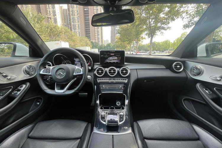 Used Mercedes-Benz C-Class 2016 C 200 Coupe Interior 1