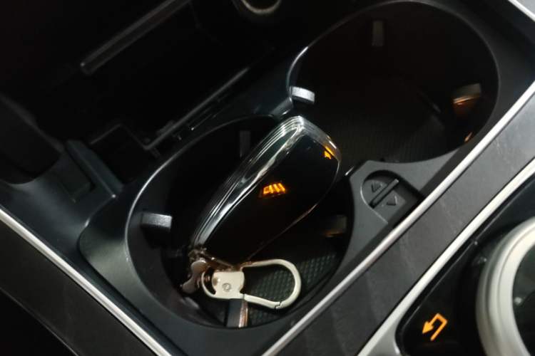 Used Mercedes-Benz C-Class 2016 C 180 L Sport Edition Interior 1