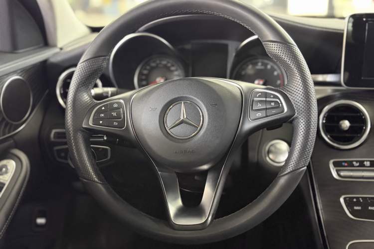 Used Mercedes-Benz C-Class 2016 C 200 L Sport Edition Interior 1