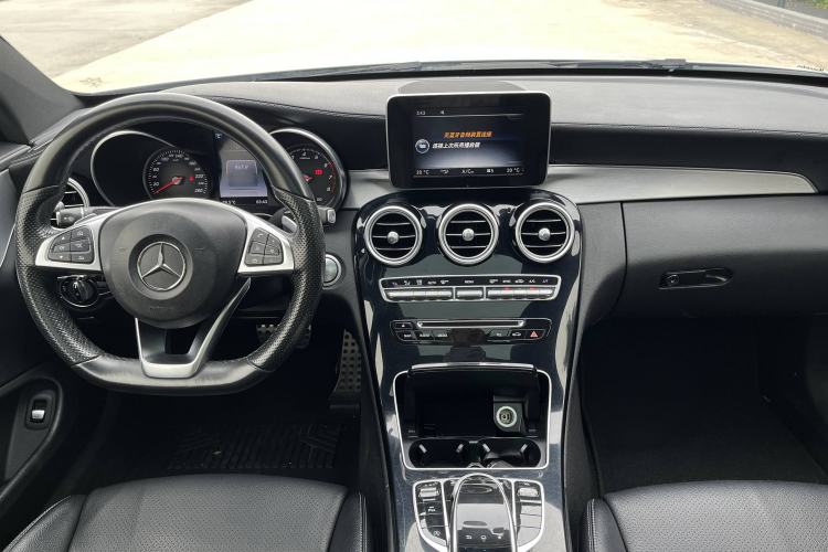 Used Mercedes-Benz C-Class 2016 C 200 Coupe Interior 1