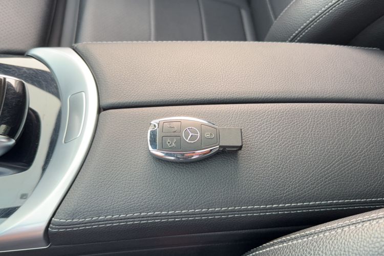 Used Mercedes-Benz C-Class 2016 C 200 Sport Edition Interior 1
