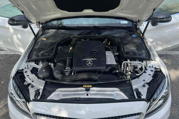 Used Mercedes-Benz C-Class 2016 C 200 Coupe Interior 10