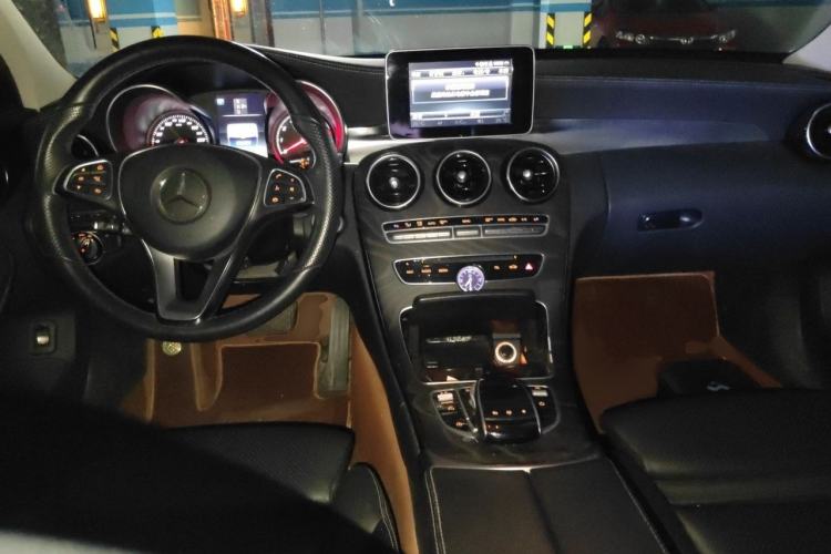 Used Mercedes-Benz C-Class 2016 C 200 L Sport Edition Interior 2