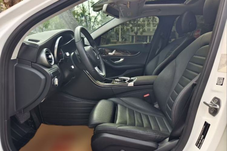Used Mercedes-Benz C-Class 2016 C 180 L Interior 2