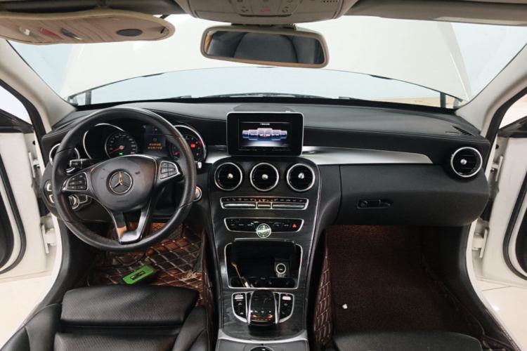 Used Mercedes-Benz C-Class 2016 C 200 L Sport Edition Interior 2