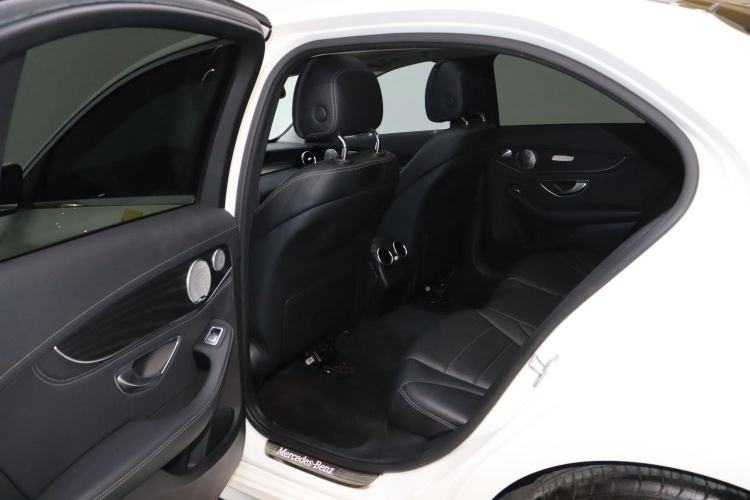 Used Mercedes-Benz C-Class 2016 C 200 L Sport Edition Interior 2