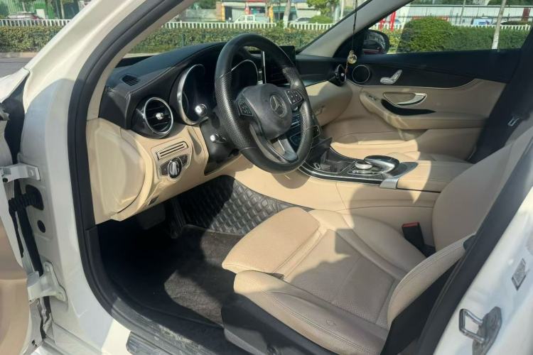 Used Mercedes-Benz C-Class 2016 C 180 L Sport Edition Interior 2