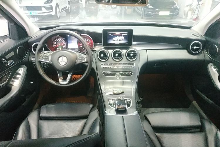 Used Mercedes-Benz C-Class 2016 C 200 L Sport Edition Interior 2