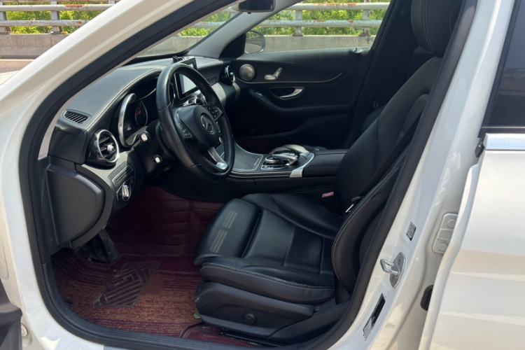 Used Mercedes-Benz C-Class 2016 C 180 L Sport Edition Interior 2