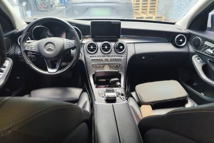 Used Mercedes-Benz C-Class 2016 C 200 L Sport Edition Interior 2