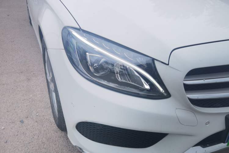 Used Mercedes-Benz C-Class 2016 C 200 L Sport Edition Interior 2