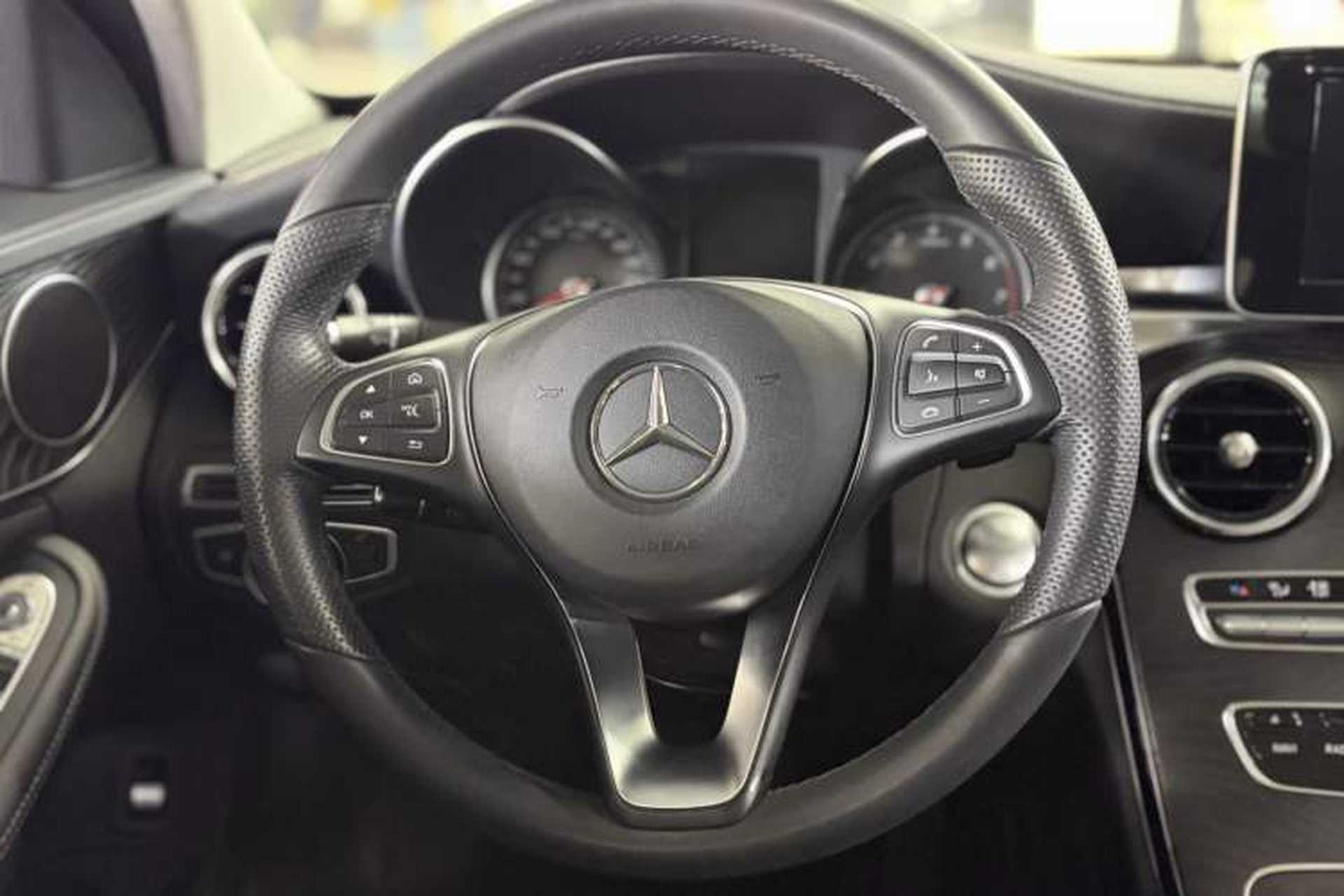 Used Mercedes-Benz C-Class 2016 C 200 L Sport Edition Interior 2