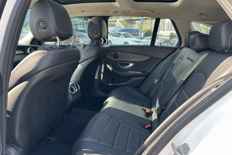 Used Mercedes-Benz C-Class 2016 C 180 Estate Interior 2