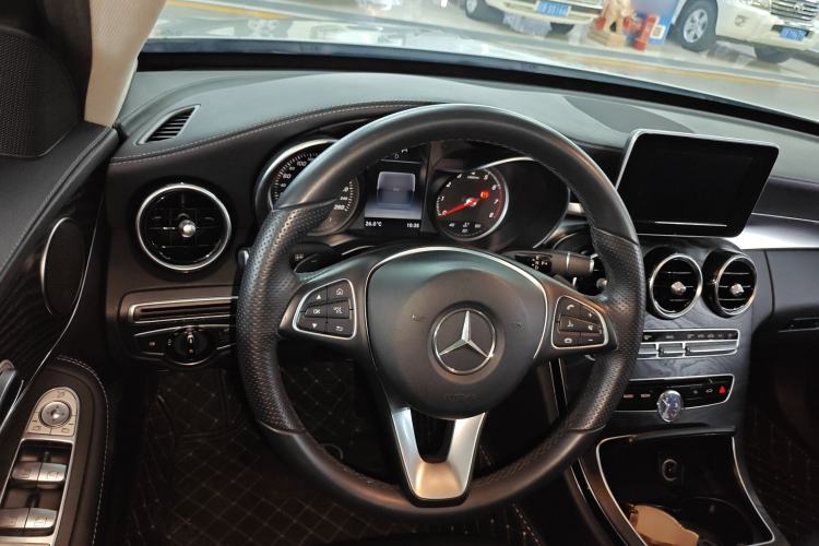 Used Mercedes-Benz C-Class 2016 C 180 L Sport Edition Interior 3