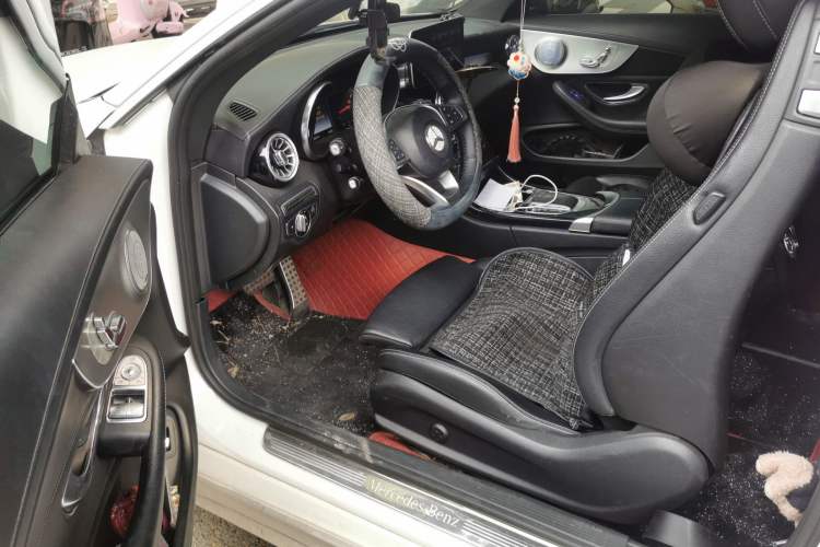 Used Mercedes-Benz C-Class 2016 C 200 Coupe Interior 3