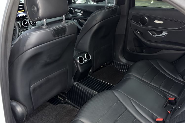 Used Mercedes-Benz C-Class 2016 C 200 L Sport Edition Interior 3