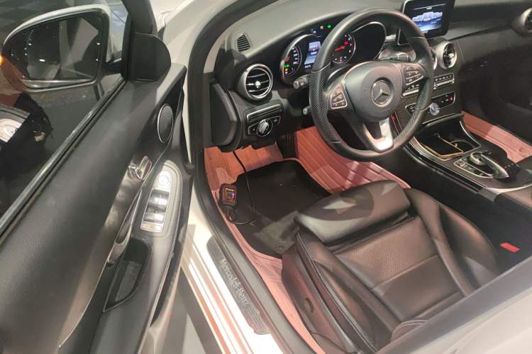 Used Mercedes-Benz C-Class 2016 C 180 Estate Interior 3