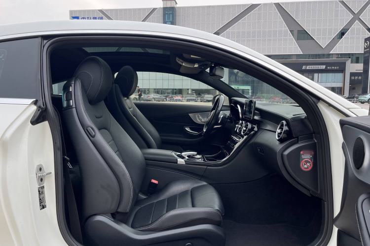Used Mercedes-Benz C-Class 2016 C 200 Coupe Interior 3