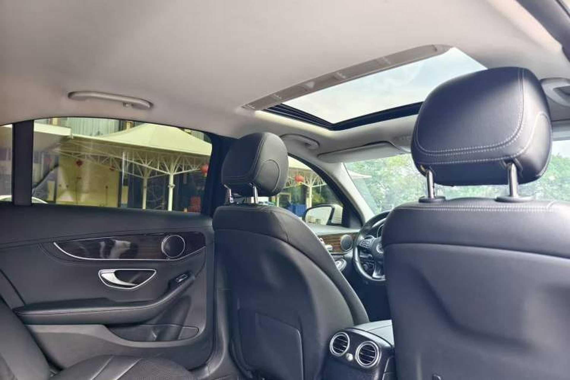 Used Mercedes-Benz C-Class 2016 C 180 L Interior 4