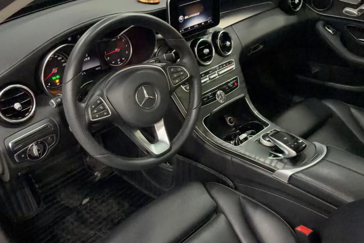 Used Mercedes-Benz C-Class 2016 C 200 L Sport Edition Interior 4