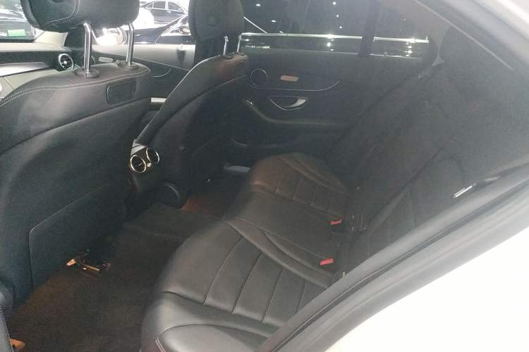 Used Mercedes-Benz C-Class 2016 C 200 L Sport Edition Interior 4