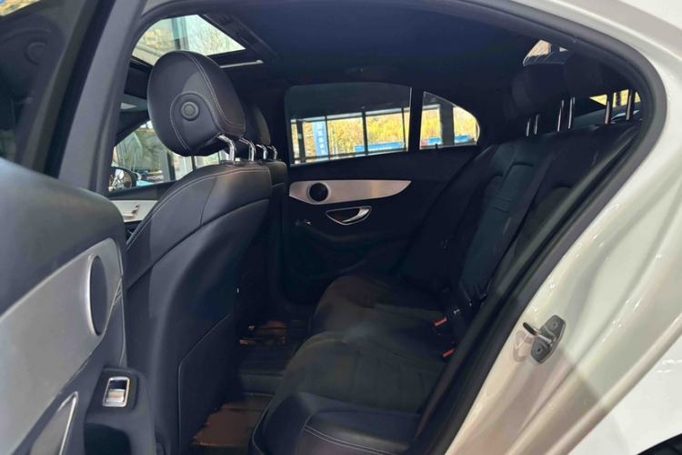Used Mercedes-Benz C-Class 2016 C 200 Sport Edition Interior 7