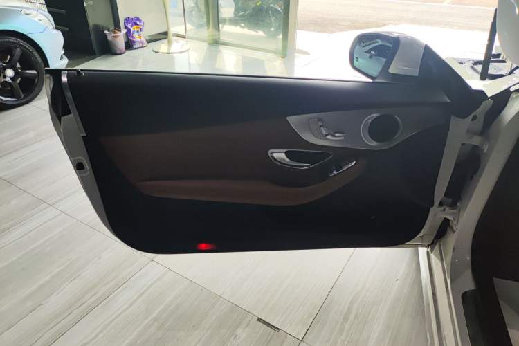 Used Mercedes-Benz C-Class 2016 C 200 Coupe Interior 7