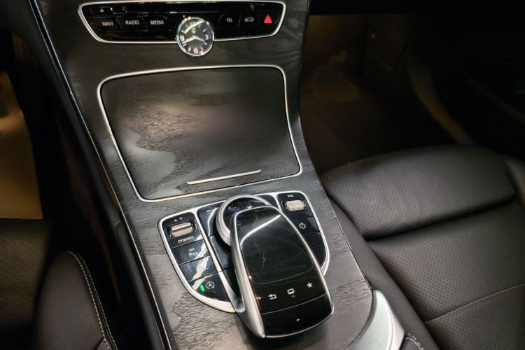Used Mercedes-Benz C-Class 2016 C 180 L Sport Edition Interior 7