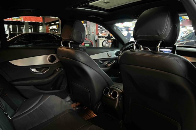 Used Mercedes-Benz C-Class 2016 C 200 Sport Edition Interior 9