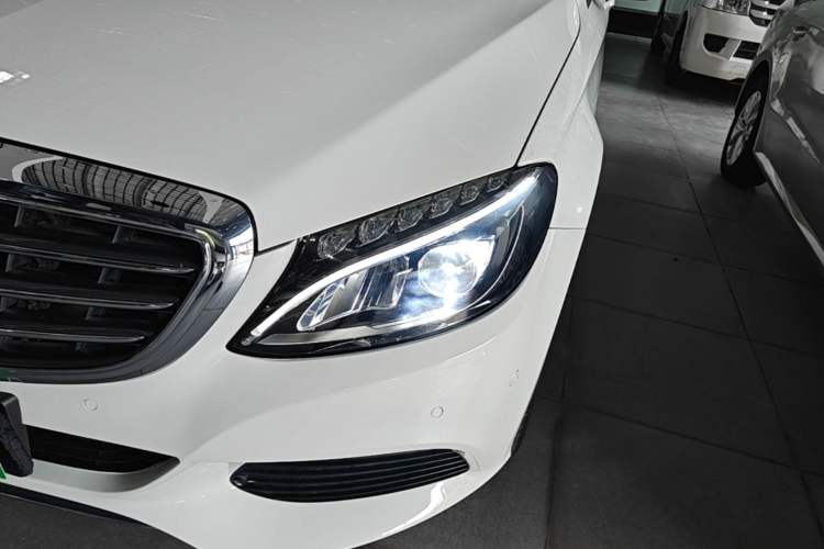 Used Mercedes-Benz C-Class 2016 C 200 L Left Front Headlight