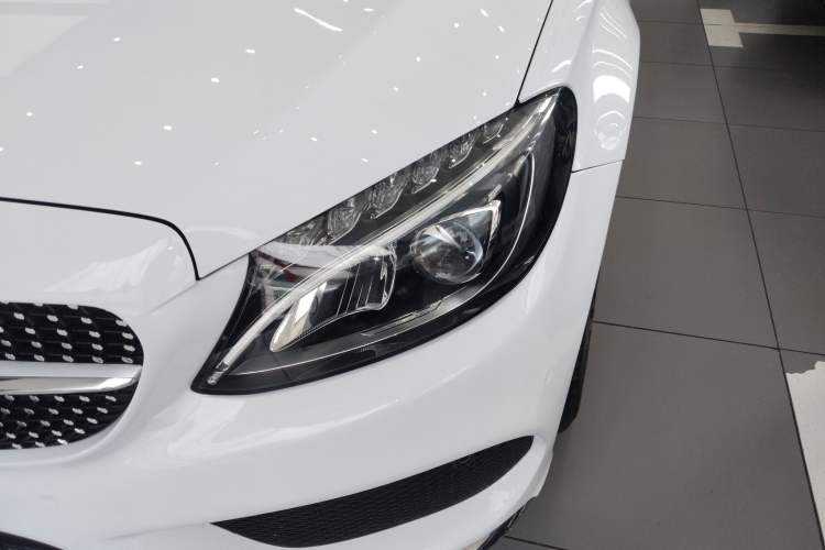 Used Mercedes-Benz C-Class 2016 C 200 L Sport Edition Left Front Headlight