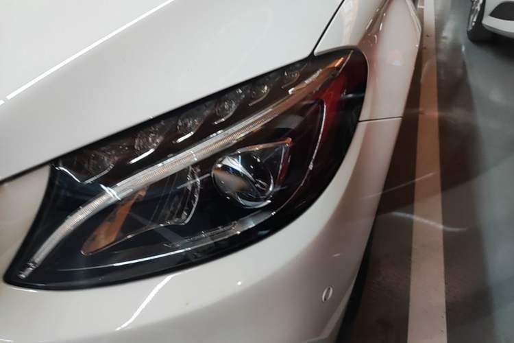 Used Mercedes-Benz C-Class 2016 C 200 L Sport Edition Left Front Headlight