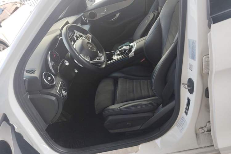 Used Mercedes-Benz C-Class 2016 C 200 Sport Edition Left Front Seat