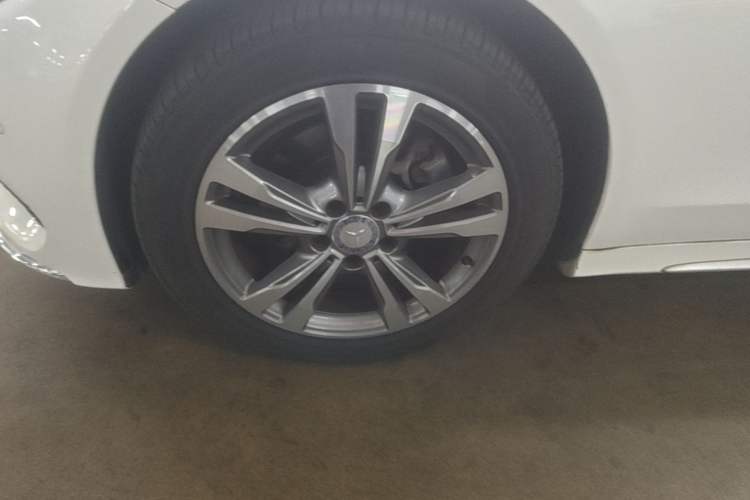 Used Mercedes-Benz C-Class 2016 C 200 L Sport Edition Left Front Wheel Hub