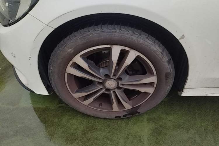 Used Mercedes-Benz C-Class 2016 C 200 Sport Edition Left Front Wheel Hub