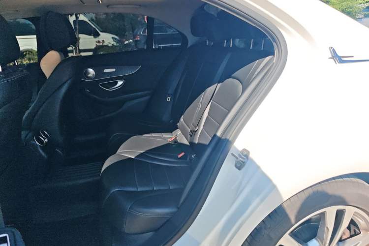 Used Mercedes-Benz C-Class 2016 C 200 L Sport Edition Left Rear Seat