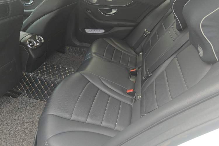 Used Mercedes-Benz C-Class 2016 C 200 L Sport Edition Left Rear Seat
