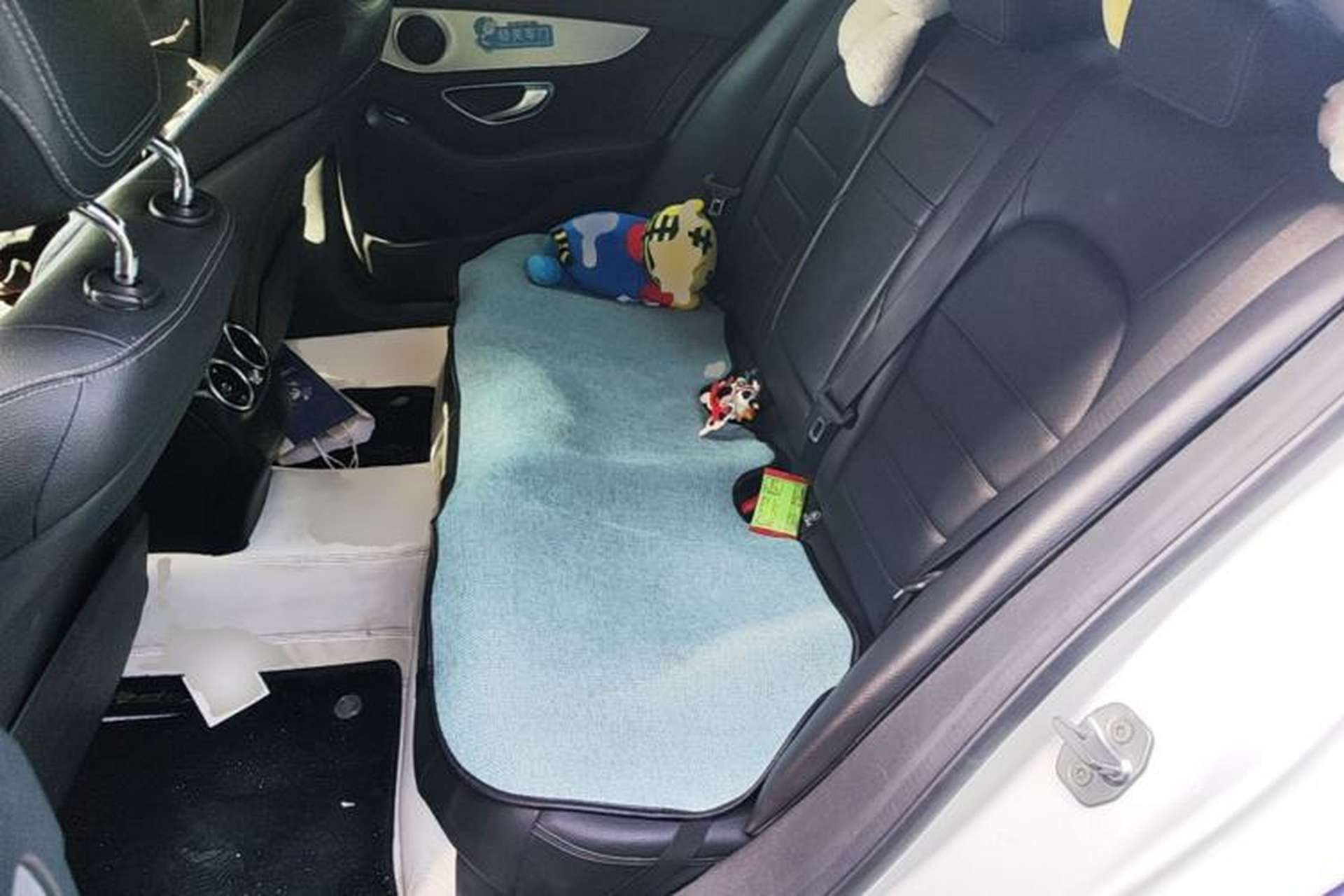 Used Mercedes-Benz C-Class 2016 C 200 Sport Edition Left Rear Seat