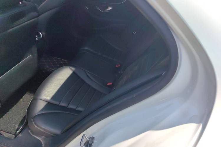 Used Mercedes-Benz C-Class 2016 C 200 L Left Rear Seat