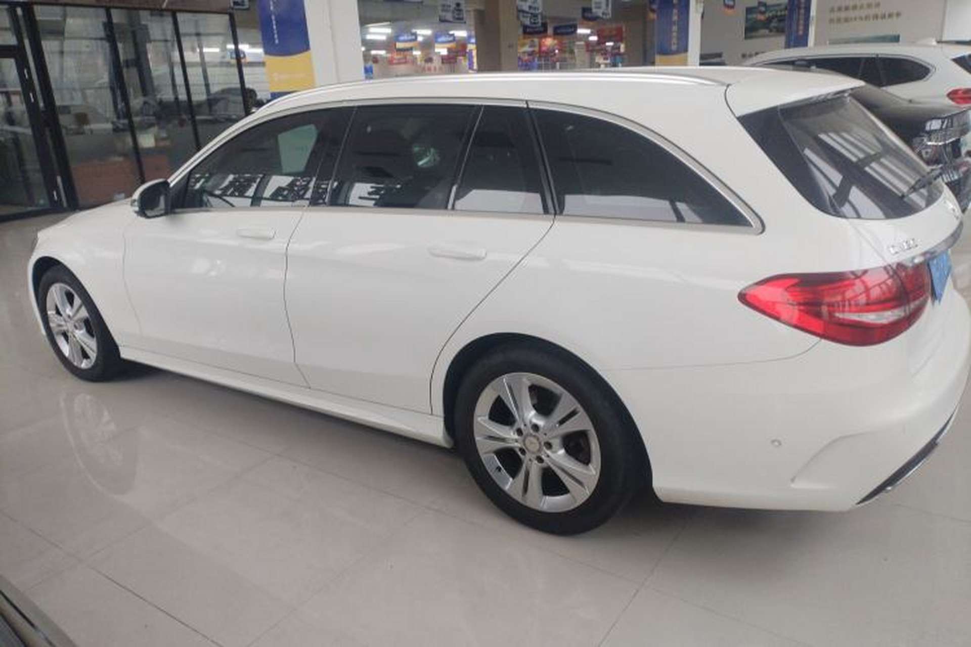 Used Mercedes-Benz C-Class 2016 C 180 Estate Left Side