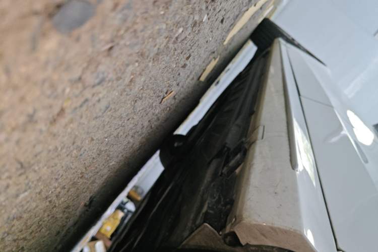 Used Mercedes-Benz C-Class 2016 C 180 L Sport Edition Left Side Sill