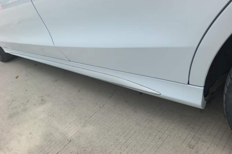 Used Mercedes-Benz C-Class 2016 C 200 L Sport Edition Left Side Sill