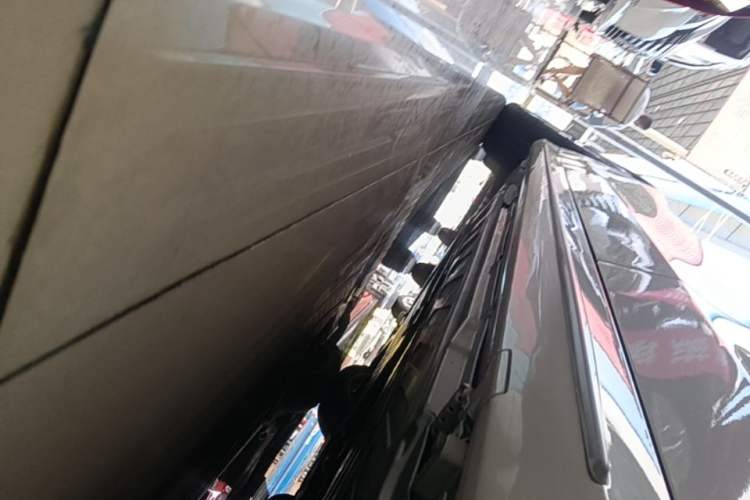 Used Mercedes-Benz C-Class 2016 C 200 L Sport Edition Left Side Sill